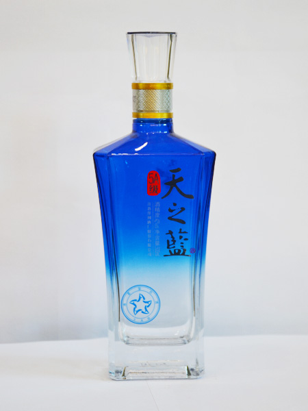 山东优质喷涂烤花玻璃酒瓶厂家