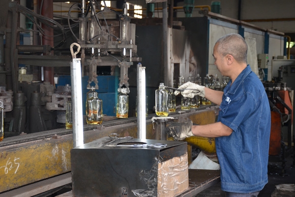 玻璃瓶生产检测